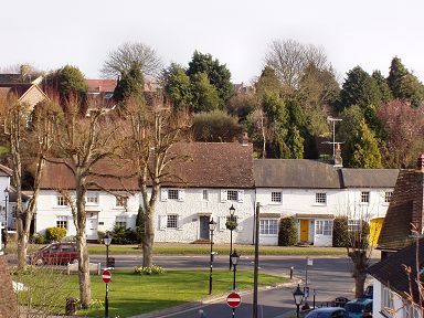 Elmgrove Cottages © Neil Rogers-Davis