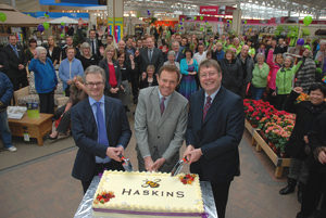 Nick Herbert MP with Haskins Chief Executive Julian Winfield (left) and Chairman Warren Haskins (right)