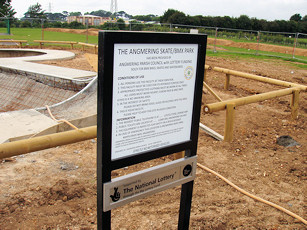 Copyright: Neil Rogers-Davis, 2008